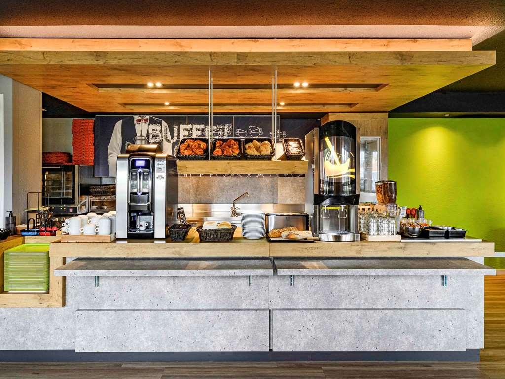 Ibis Budget Saint-Etienne Stade Restaurant photo